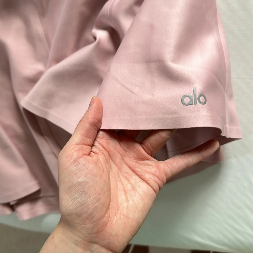 Alo yoga tennis skirt size S new with tag pink.